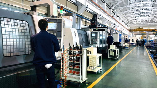 潮頭觀瀾丨民營企業 克難前行